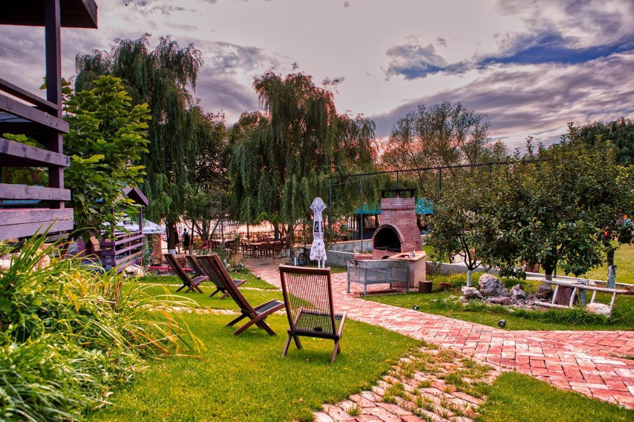 Camping Enpi Яш Екстериор снимка