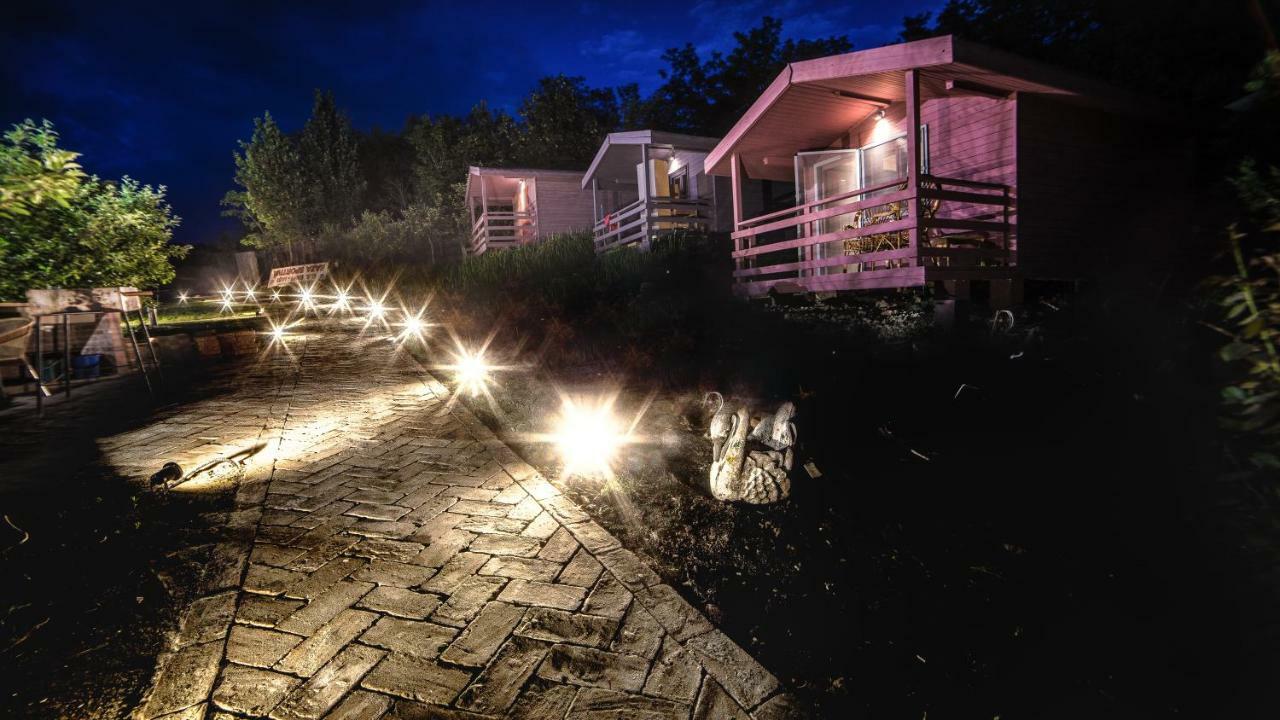 Camping Enpi Яш Екстериор снимка